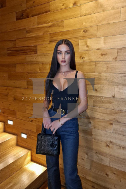 Raya Escort Frankfurt