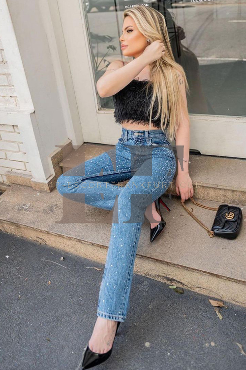 Big Tits With Blonde Hair Escort
